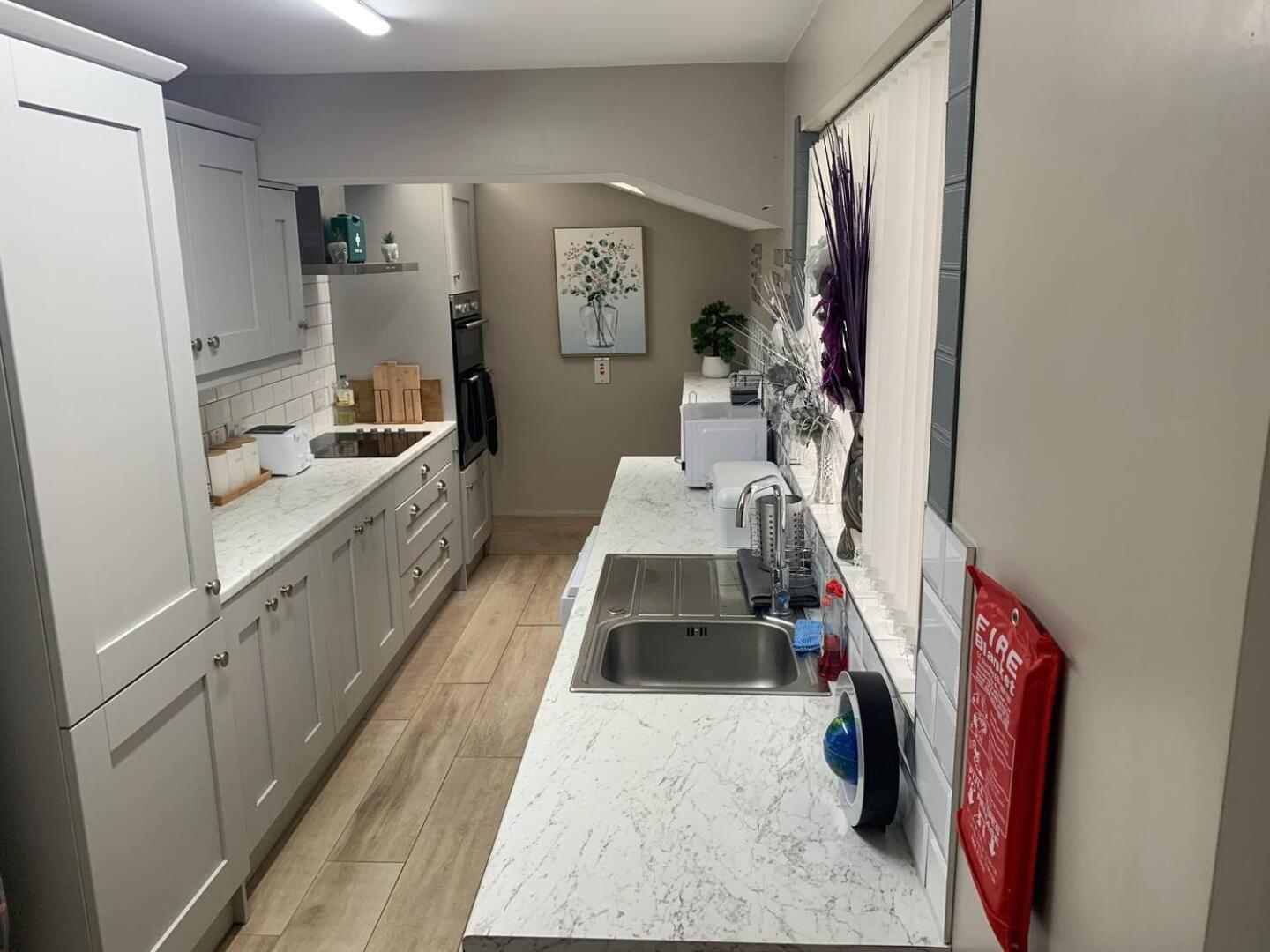 Вилла 4 Bed Boutique House Lisburn Road Белфаст Экстерьер фото
